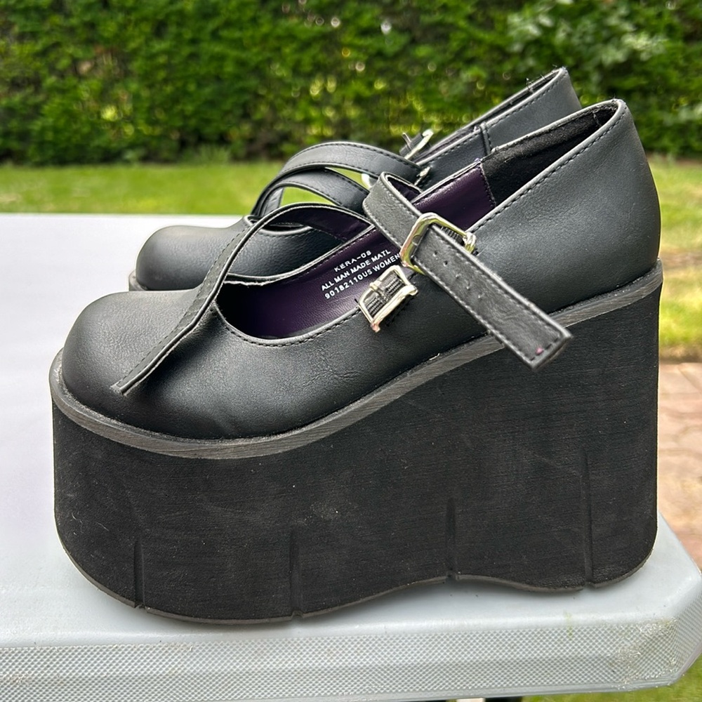 Demonia KERA-8 size 5